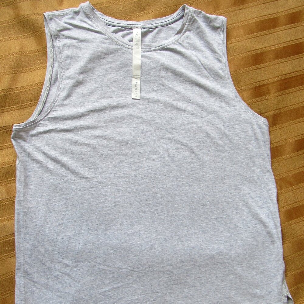 Lululemon Women's Size 8 Tank Top , Light Grey